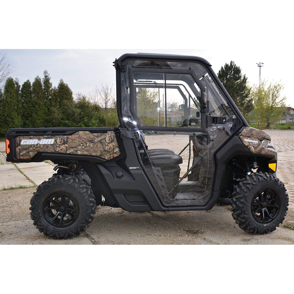 Moose Utility Expedition UTV Cab Enclosure