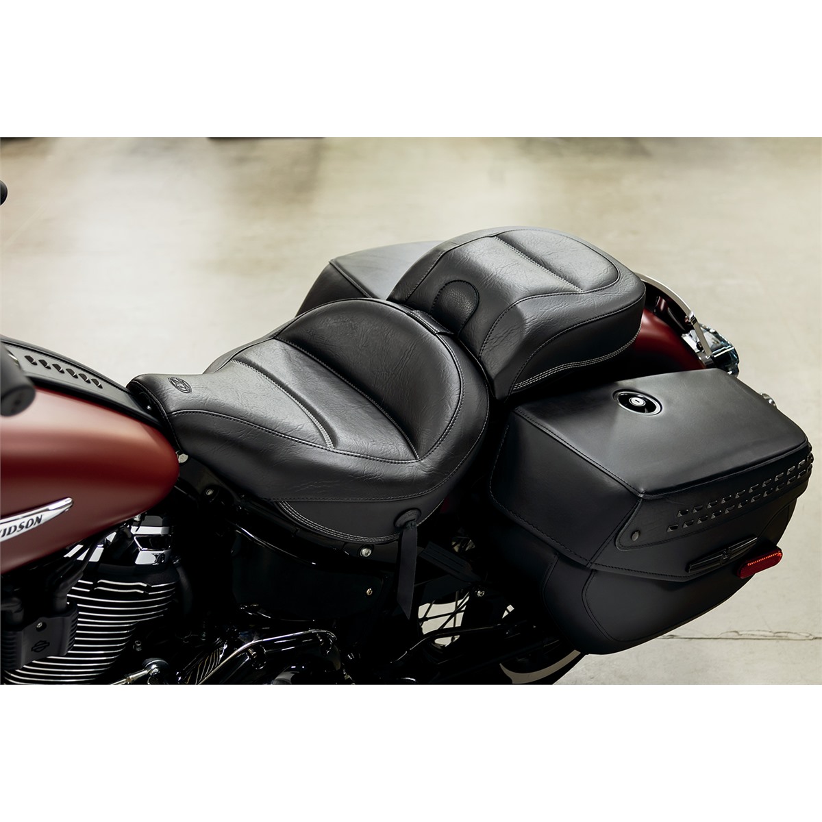 Mustang Max Profile Passenger Touring Seat